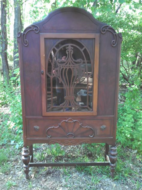 Reaser Furniture Company China Cabinet Curio Hutch 1930s - Etsy Art Deco Furniture China Cabinets, 1940 Curved Top Cabinet, Vintage 2 Door Cabinet, 1930s China Cabinet, French China, Hutch Cabinet, Vintage Drexel Heritage Chinese Cabinet, China Hutch, China Cabinets