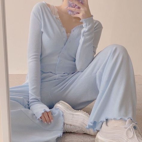 Home Look Outfit, Home Wear Women Pajamas, Pajama Fashion, Sleepwear Fashion, Cute Sleepwear, Cute Pajama Sets, Night Dress For Women, Kawaii Fashion Outfits, Lazy Day Outfits