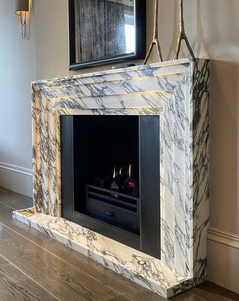 Marble Chimney, Green Marble Fireplace, Marble Fireplace Mantle, Luxury Fireplace, Fireplace Mantel Surrounds, Marble Fireplace Mantel, Wooden Fireplace, Faux Brick Walls, Fireplace Tile Surround