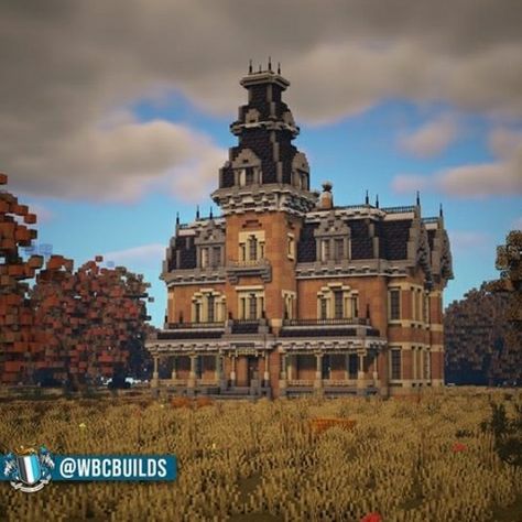 Minecraft Historical Buildings, Minecraft Town Hall Interior, Victorian Homes Minecraft, Victorian Minecraft Builds, Minecraft Victorian House, Goth Minecraft, Minecraft Medieval Castle, Minecraft Castle Blueprints, Minecraft Kingdom