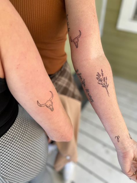 Country Fine Line Tattoo, Country Simple Tattoos, Fine Line Bull Skull Tattoo, Austin Texas Tattoo Ideas, Fine Line Bull Tattoo, Western Minimalist Tattoo, Fine Line Cactus Tattoo, Western Fine Line Tattoo, Texas Longhorn Tattoo