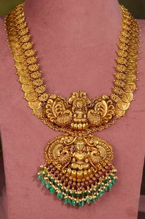 Wedding Jewelry Sets Bridal Jewellery, Delicate Gold Jewelry, Gold Jewels Design, Neck Pieces Jewelry, Antique Necklaces Design, Diamond Pendants Designs, Fancy Jewelry Necklace, Bridal Jewellery Design, Gold Necklace Indian Bridal Jewelry