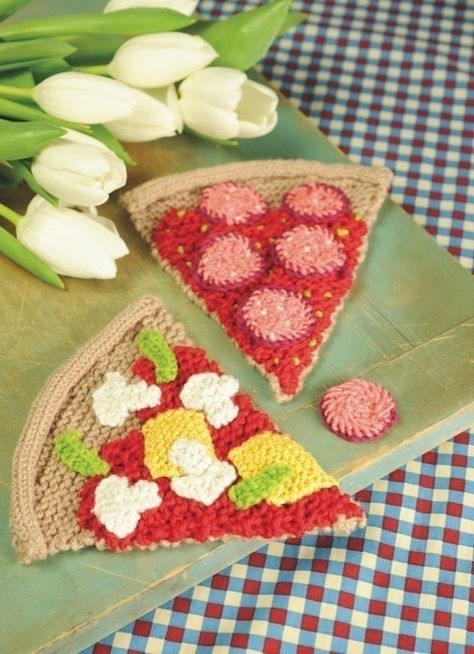 Knitted Pizza Slice Crochet Market, Knitted Toys Free Patterns, Animal Knitting Patterns, Food Patterns, Crochet Food, Yarn Stash, Knitted Animals, Easy Knitting Patterns, Pizza Slice