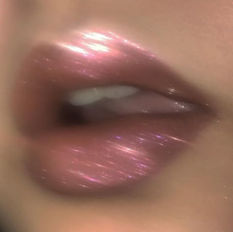 pinterest: @ oliviadwoods22 Street Style Photography, Makijaż Smokey Eye, 90s Aesthetic, Pink Champagne, Pink Lips, Pink And Purple, Gossip Girl, Pink Aesthetic, Makeup Inspo