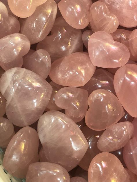 @urfairy_april 🍒 Heart Shaped Rose Quartz, Aphrodite Vibes, Rose Quartz Aesthetic, Quartz Aesthetic, Love Quartz, Icon Pp, Aphrodite Aesthetic, Rose Quartz Healing, Rose Stone