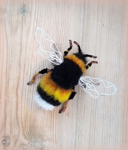 Needle felted bumble bee | Fit to be loved Needle Felted Bumble Bee, Needle Felted Bees, How To Make A Bumble Bee, Needle Felt Bee, Felt Bees Diy, Felted Bumble Bee, Diy Bumble Bee, Felt Bees, Felted Bee