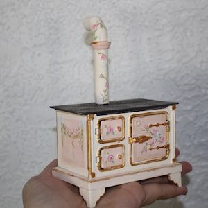 Miniature Cabinet Cream white , French Fashion Ladies, Dollhouse Armoire Bedroom HAND PAINTED & PRINT Embellished W Appliques, 1/12 Scale - Etsy Dollhouse Armoire, Armoire Bedroom, Painted Dollhouse, Toy Furniture, Dollhouse Bedroom, French Rococo, White French, Diy Dollhouse Furniture, Paint Print