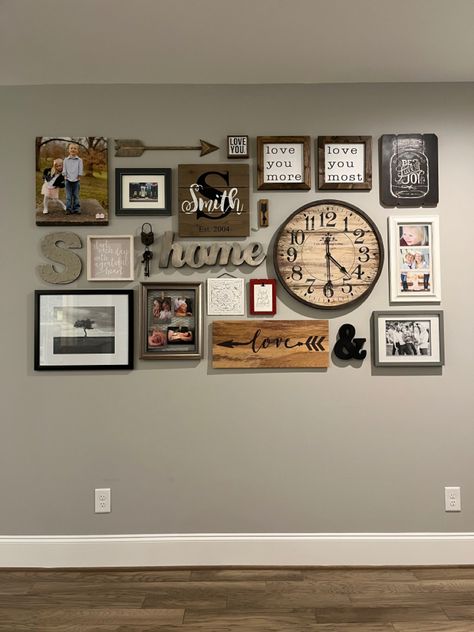 Accent Walls In Living Room With Picture Frames, Gallery Wall Ideas With Family Pictures, Farm Gallery Wall, Farmhouse Living Room Photo Wall, Gallery Wall With Clock And Mirror, Living Room Picture Collage Ideas, Collage Wall Decor Living Room, Picture Collage Living Room, Decorating With Canvas Photos