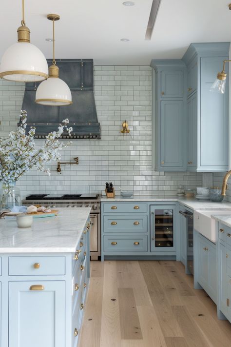 Brownstone Kitchen, Blue And White Kitchen, Blue White Kitchens, Kitchen Goals, Pretty Houses, Coastal House, Blue Kitchen Cabinets, White Kitchens, Blue Cabinets