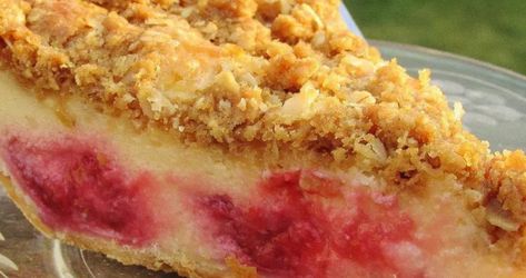 Raspberry Sour Cream Pie Sour Cream Pie, Pudding Bar, Raspberry Cream Pies, Rhubarb Pudding, Rhubarb Recipes Pie, Recipe Inspirations, Pastries Recipes, Pie Pie, Cake Mug