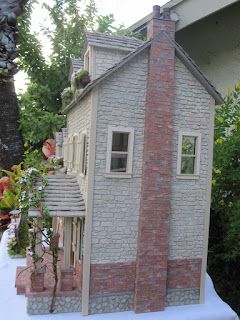 Dollhouses by Robin Carey: Farmhouse Stone Manor Dollhouse Victoria Farmhouse, Dollhouse Exterior, Mini Cottage, Stone Exterior Houses, Dollhouse Diy, Vertical Siding, Miniature Tutorials, Stone Interior, Welcome To My House