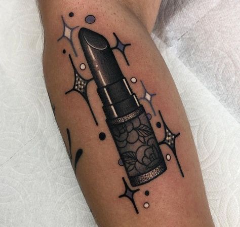 Mac Lipstick Tattoo, Traditional Remembrance Tattoo, Black Lipstick Tattoo, Makeup Lover Tattoo, Vintage Makeup Tattoo, Makeup Compact Tattoo, Lipstick Tattoo Designs, Vintage Lipstick Tattoo, Rainbow Tattoo Traditional