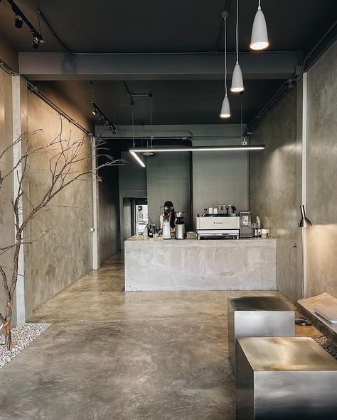 Cafe Design Industrial, Coffee Shop Concrete Floor, Concrete Cafe Interior, Cement Coffee Shop, Cafe Cement, Concrete Coffee Shop, Cafe Industrial Design Coffee Shop, Industrial Cafe Interior Design Coffee Shop, Industrial Design Cafe