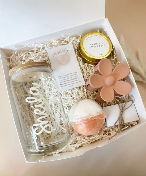 BeyondBraveStudio - Etsy Philippines Personalized Gift Box Ideas, Cute Hamper Ideas, Hamper Business Ideas, Personalised Gift Box Ideas, Boho Gift Box Ideas, Elegant Pink Gift Sets, Personalized Gift Rose Gold Jewelry With Gift Box, Beauty Box Gift Pink, Gift Box For Mom