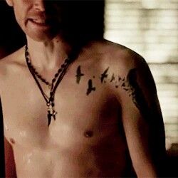 Wicked Tattoos, Vampire Diaries Funny, Real Family, Joseph Morgan, Klaus Mikaelson, Hunter Anime, Back Tattoo, Body Art Tattoos, Vampire Diaries