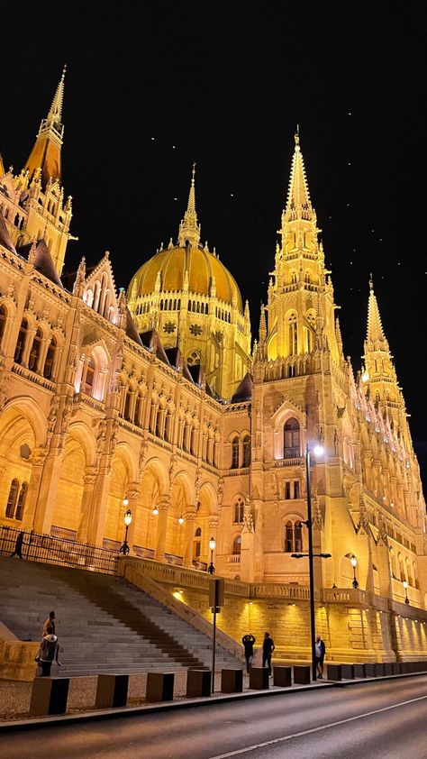 📌 Parliament Budapest Dream Lifestyle, Fake Story, Budapest, Hungary, My Photos, My Dream, Lifestyle, Travel