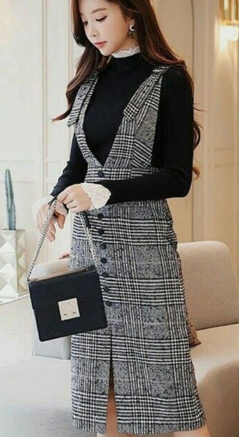 Fall Fashion Coats, Fashionable Work Outfit, Corporate Attire, Women Blouses Fashion, Boutique Style Outfits, Cute Dress Outfits, Stylish Work Attire, Designer Blouse Patterns, Elegant Skirt