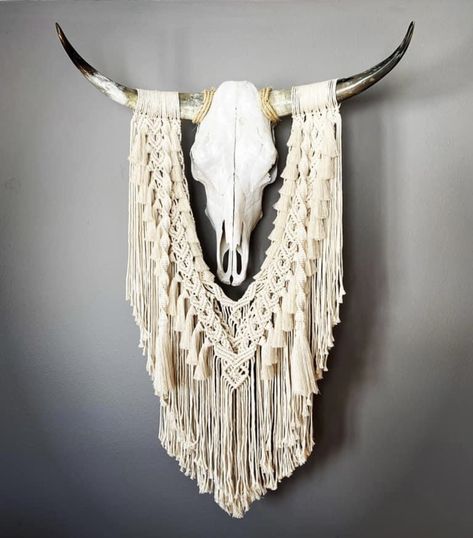 Cow Skull Macrame Wall Hanging, Macrame Bull Skull, Longhorn Skull Decor, Animal Skull Decor, Deer Horns, Longhorn Skull, Yarn Wall Art, Animal Skull, Yarn Wall