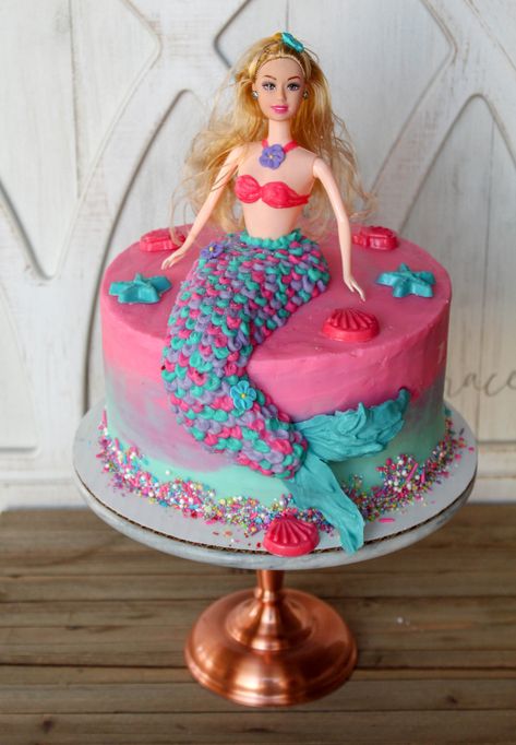 Mermaid Cake Easy Mermaid Cake, Ocean Cake, Cat Cakes, Mermaid Birthday Cake, Cake Designs For Kids, Ocean Cakes, Little Mermaid Cakes, Mermaid Birthday Cakes, Mermaid Cake Topper