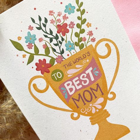 Show your mom she's a winner with our To The World's Best Mom Mini Greeting Card. Featuring a hand drawn illustration and a pink envelope for easy gifting. Because your mom deserves the best. This greeting card includes: 1 Heavy Weight Matte Paper Card (3.5"x5") 1 Pink Envelope Designed & Printed in Ontario Handmade Cards For Moms Birthday, Simple Teachers Day Card Ideas Creative, Diy Card For Mom, Cute Birthday Card Ideas For Mom, Mothers Birthday Cards, Creative Birthday Cards For Mom, Mother’s Day Cards, Mom Birthday Card Ideas, Moms Day Card