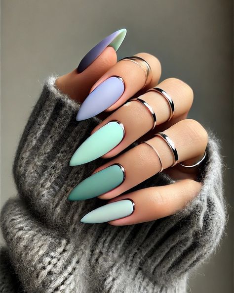 Tamara Margaryan (@naildesignby_tamara) • Instagram photos and videos Sophisticated Nail Designs, Nails And Rings, Teal Nails, Almond Nails Designs, Chic Nails, Dope Nails, Cute Acrylic Nails, Love Nails, Nail Manicure