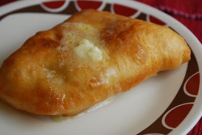 Fried Scones Recipe, Utah Scones, Navajo Tacos, Utah Food, English Scones, Honey Butter Recipe, Scones Recipe Easy, State Foods, Fry Bread