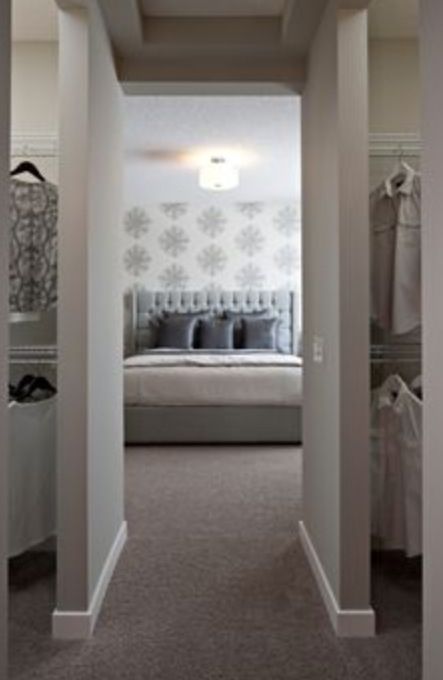 Walk through wardrobe to bedroom Closet To Bathroom, Walk Through Closet, Kids Bedroom Remodel, Casa Clean, Closet And Bathroom, Small Bedrooms, Bedroom Remodel, New Home Builders, Bedroom With Ensuite