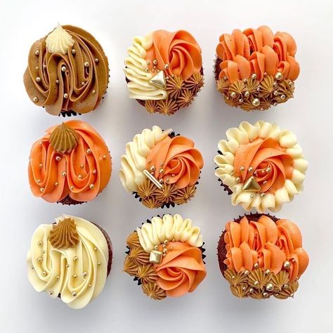 Orange Sweet 16, Cupcake Icing Designs, Dessert Table Wedding, Icing Designs, Pumpkin Cups, Orange Birthday, Fall Cupcakes, Cupcake Decorating Ideas, Icing Design