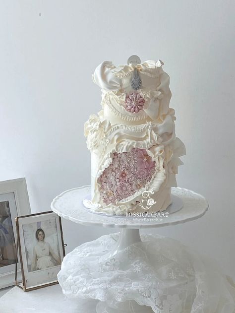 Victorian Cakes, Ugly Cakes, Big Wedding Cakes, Beautiful Cake Designs, Pretty Dessert, Bday Cake, Pretty Birthday Cakes, Cute Birthday Cakes, Just Cakes