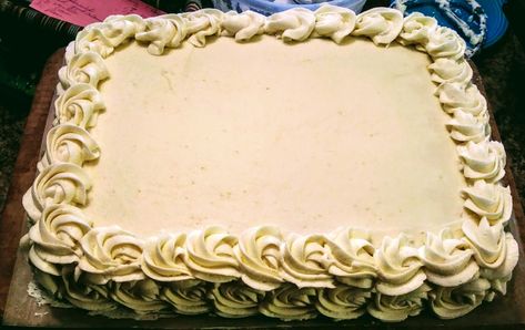 Cake Whipped Cream, Rustic Cakes, Whipped Cream Cheese Frosting, Ice Cake, Whipped Cream Cheese, Baking Decorating, Rustic Cake, White Velvet, Sheet Cake