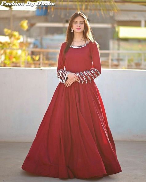 STYLISH MAXI FROCK DESIGNS 2022 | LONG FROCK DESIGN FOR GIRLS 2023 | FANCY FROCKS 2023 Floor Length Anarkali, Long Frock Designs, Lehenga Designs Simple, Long Frock, Stylish Short Dresses, Pakistani Fancy Dresses, Pakistani Dresses Casual, Pakistani Fashion Party Wear, Girls Frock Design