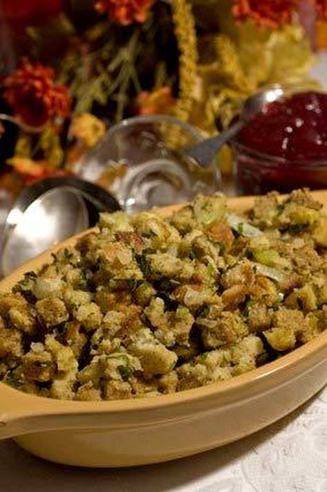 Recipe: Basic Bread Stuffing Simple Stuffing, Main Dinner Dishes, Starch Foods, Bread Stuffing, Stuffing Recipes For Thanksgiving, Thanksgiving Stuffing, Stuffing Recipes, Delish Recipes, Vegetable Sides