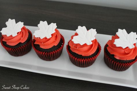 Canada Day Party, Happy Canada Day, Sweet Shop, Themed Cupcakes, Canada Day, Cake Creations, Cake Decorating, This Year, Snacks