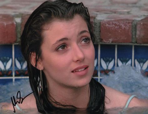 " Ferris Bueller's Day Off " Mia Sara Signed 8x10 Photo Sloane Peterson Proof | #1781283655 Sloane Peterson Aesthetic, Mia Sara Ferris Bueller, Mia Sara 80s, Sloane Ferris Bueller, Sloan Peterson, Iconic Brunettes, Sloane Peterson, Ferris Buller, 80s Actresses