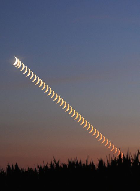 Moon Sky At Night, Time Lapse Photography, Moon Setting, Good Night Moon, Moon Rise, To Infinity And Beyond, Star Sky, Out Of This World, Science And Nature