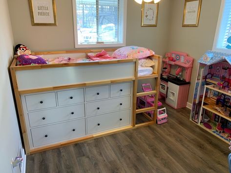 Our plan was to DIY some sort of a captain's bed using the KURA reversible bed in loft position and the 8-drawer HEMNES chest. Kura Cama Ikea, Cama Ikea Kura, Kura Bed Hack, Trofast Ikea, Cama Ikea, Toddler Bunk Beds, Ikea Kura Bed, Captains Bed, Ikea Kura