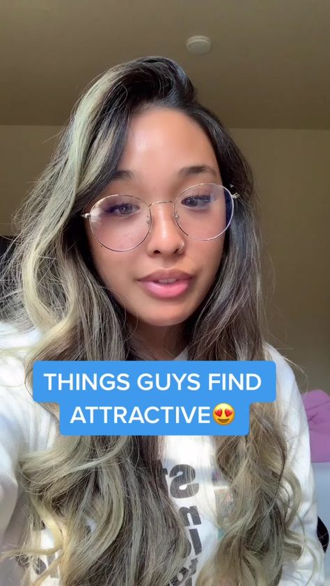 Signs Guys Like You Tik Tok, Complements To Give Guys, How To Tell If A Guy Likes You Signs Tik Tok, How To Get A Guy To Like You Over Snap, Outfits To Get A Guys Attention, Boy Advice Tik Tok Videos, How To Snap A Guy, How To Pull A Guy, Signs A Boy Likes You