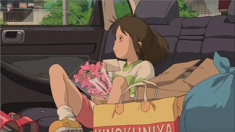 All Studio Ghibli Movies, Chihiro Cosplay, Hayao Miyazaki Movies, Art Studio Ghibli, Pom Poko, Japanese Town, Studio Ghibli Movies, Studio Ghibli Art, Ghibli Movies