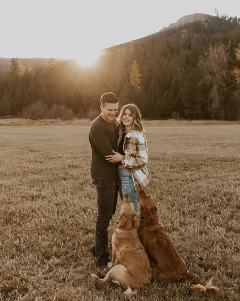 Late October Engagement Photos, Couple With Parents, Engagement Ring Photos With Dog, Fall Picture Outfits For Couples With Dog, Engagement Photos With 3 Dogs, Fall Couple Photos With Two Dogs, Dogs Engagement Photos, Photos With Dogs Couple, Engagement Photo Fall Outfit Ideas