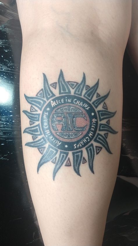 Alice In Chains Alice In Chains Sun Tattoo, Stone Temple Pilots Tattoo, Hole Tattoo Band, Alice In Chains Tattoo, Swag Tattoo, Pilot Tattoo, Chain Tattoo, Tattoos Inspo, Moon Tattoos