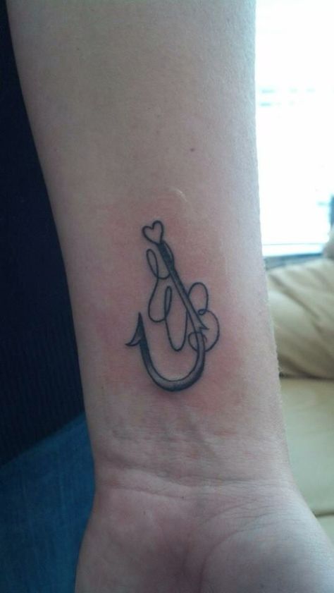 Hook tattoo with my grandfathers initials as the fishing line Small Hook Tattoo, Small Bass Fish Tattoo, Fish Hook Tattoo With Name, Hook Tattoo For Women, Feminine Fishing Tattoo, Fish Hook Tattoo Women, Grandfather Tattoo Ideas, Grandfather Tattoo Memories, Small Fishing Tattoo