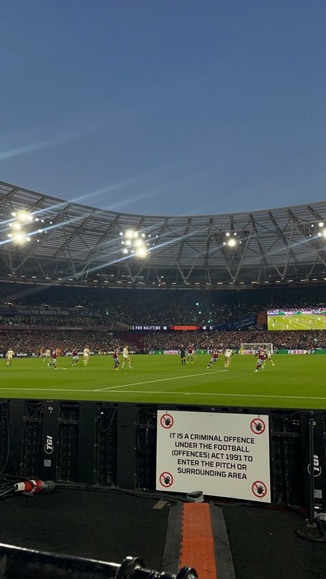 London Stadium West Ham, West Ham Stadium, West Ham Aesthetic, Stadium Wallpaper, Football Aesthetic, London Stadium, London Football, Soccer Stadium, London Trip