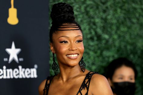 41 Facts About Yaya Dacosta Yaya Dacosta, Technology And Society, Society Social, Next Top Model, Female Actresses, Acting Career, Community Engagement, Modeling Career, Physical Science