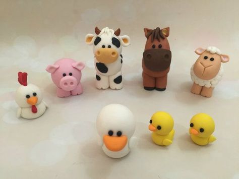 Farm Birthday Cakes, Barnyard Cake, Farm Animal Cakes, Topper Fondant, Farm Cake, Horse Cake, Animal Cupcakes, Fondant Animals, Barnyard Birthday