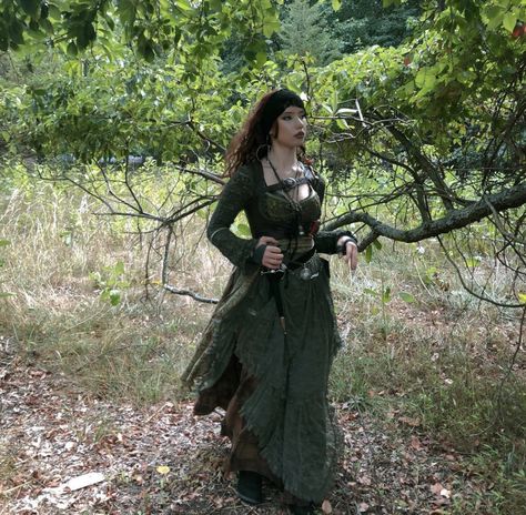 Green Pirate Aesthetic, Green Pirate Outfit, Pirate Core, Pirate Aesthetic, Pirate Costumes, Pirate Outfit, Ren Fair, 2024 Halloween, Pirate Costume