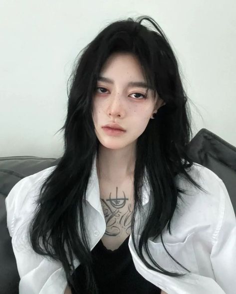 @ssyee__0 • Instagram photos and videos Masculine Girl, Minimalistic Tattoos, Friends Goals, Masc Women, Asian Aesthetic, Tattoo Aesthetic, Aesthetic Korean, Asian Tattoos, Tattoo Girl