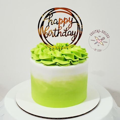 Lime Green Cake Ideas, Green Buttercream, Cake Pic, Buttercream Birthday Cake, Green Cake, Gold Cake, Cute Birthday Cakes, Cake Decorating Techniques, Cake Decoration