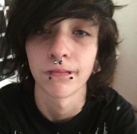 Yuki_Cakeinator on Instagram and Twitter Emo Guy Face Claim, Emo Boy Face Claims, Emo Face Claims, Scene Kid Hair, An Extremely Goofy Movie, Extremely Goofy Movie, Emo Piercings, Boys With Piercings, Max Goof