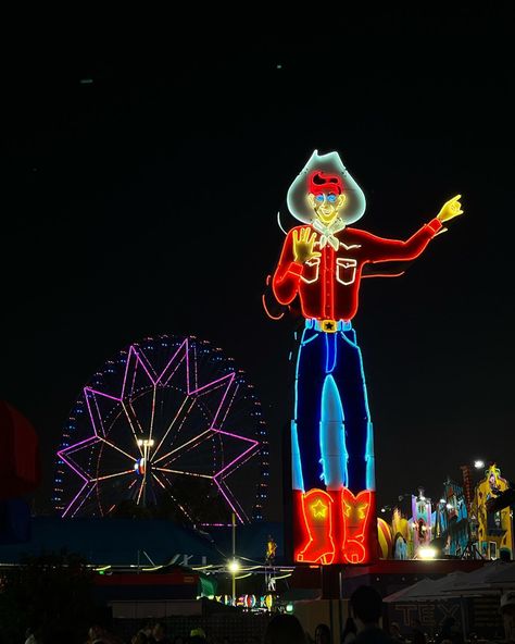 State fair of Texas!!❤️💙 State Fair Texas, Texas Fair, State Fair Of Texas, Texas State Fair, Orange Theory, Texas State, State Fair, Texas, Orange