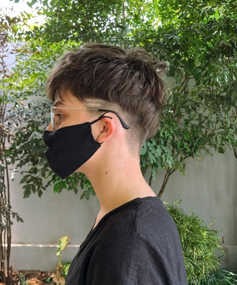 Fade Haircut For Women, Fade Haircut Women, Haircut For Women, Low Fade Haircut, Short Hair Tomboy, Tapered Haircut, Really Short Hair, Low Fade, Tutorial Ideas